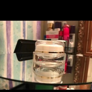 SOLD Sisleya Eye and Lip contour cream